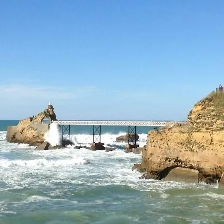 Apartment Victoria Surf P500 : Des Vacances Les Pieds Dans L'eau