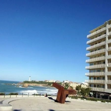 Victoria Surf P500 : Des Vacances Les Pieds Dans L'eau * Biarritz